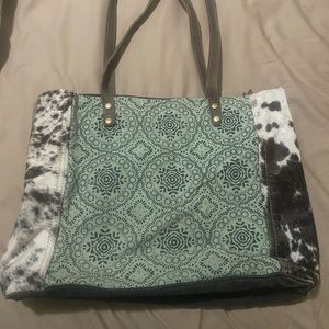 Myra bag